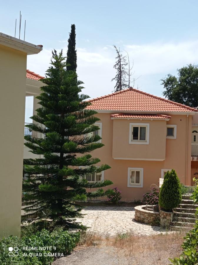 Hotel Theasis Paralia Sergoulas Ngoại thất bức ảnh